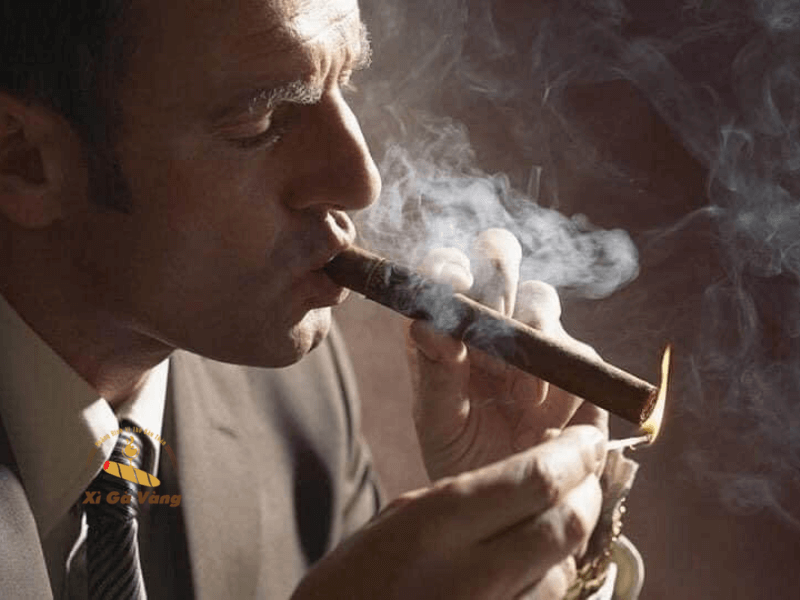 Kỹ thuật châm xì gà bằng diêm